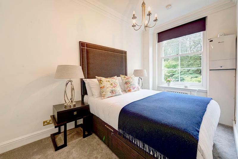 Somerset Court Kensington Apartments London Exterior photo